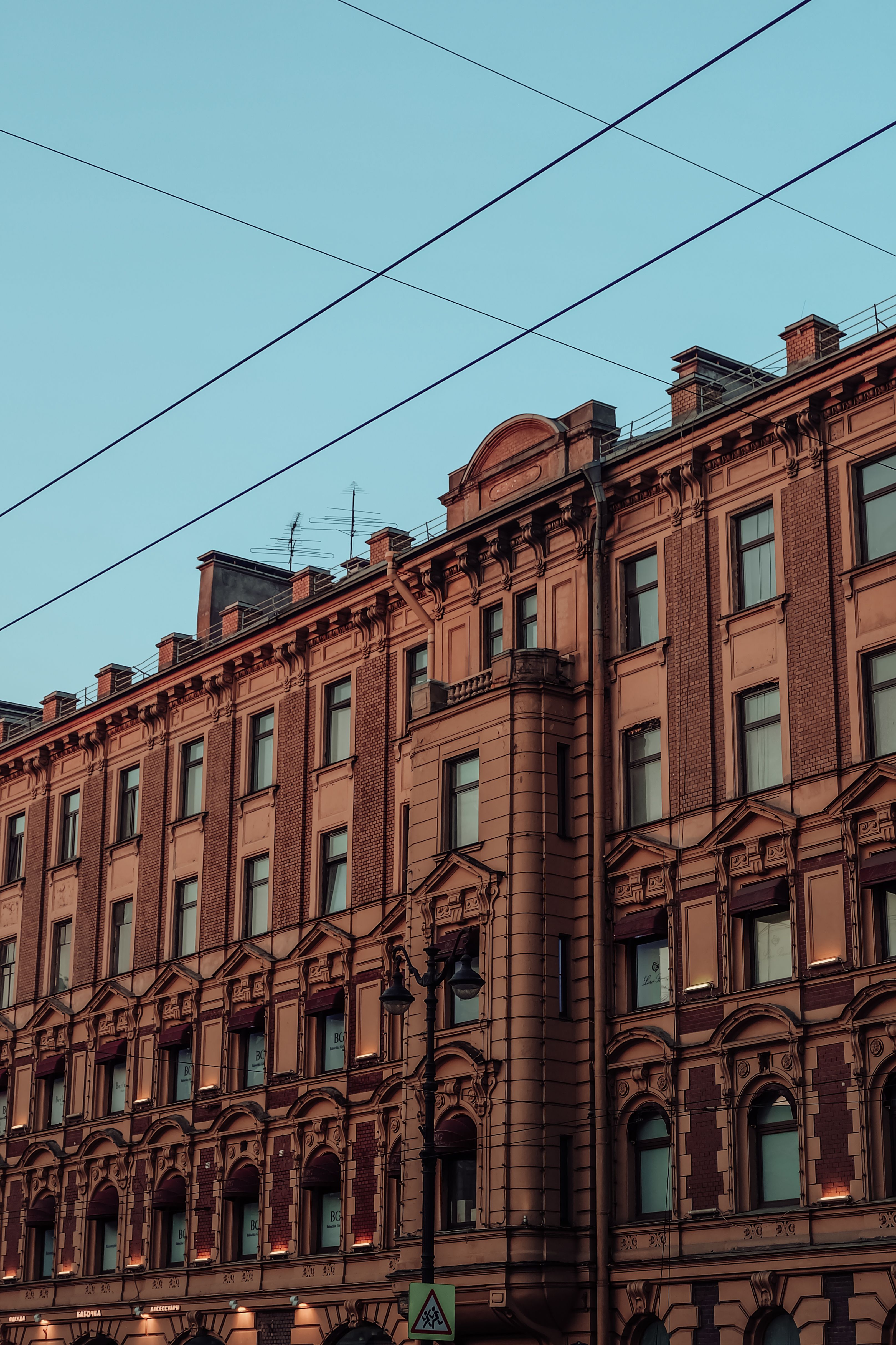 Подпорные блоки для коммерческих объектов в СПб: требования и особенности